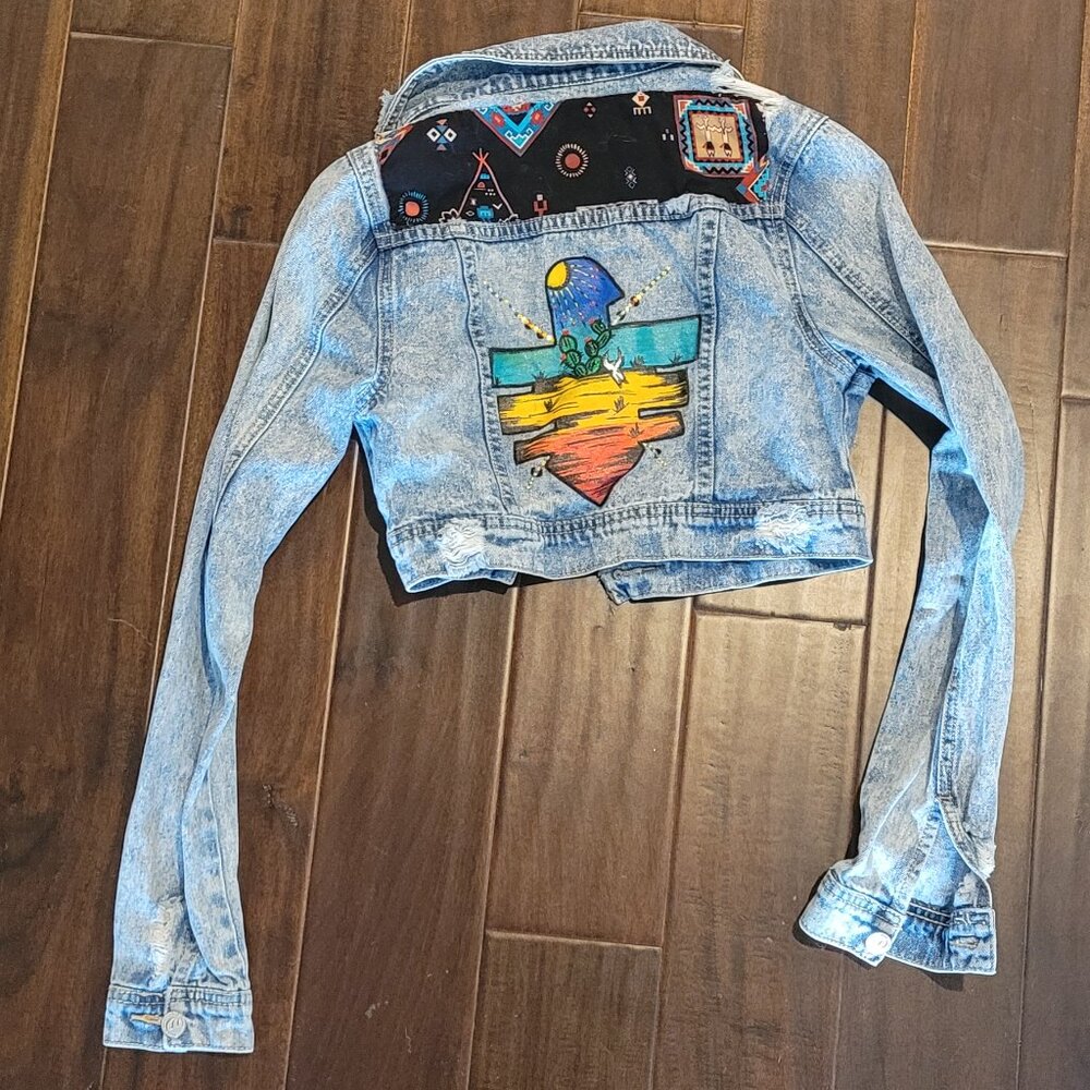 Cropped denim jacket - Picture 2 of 3